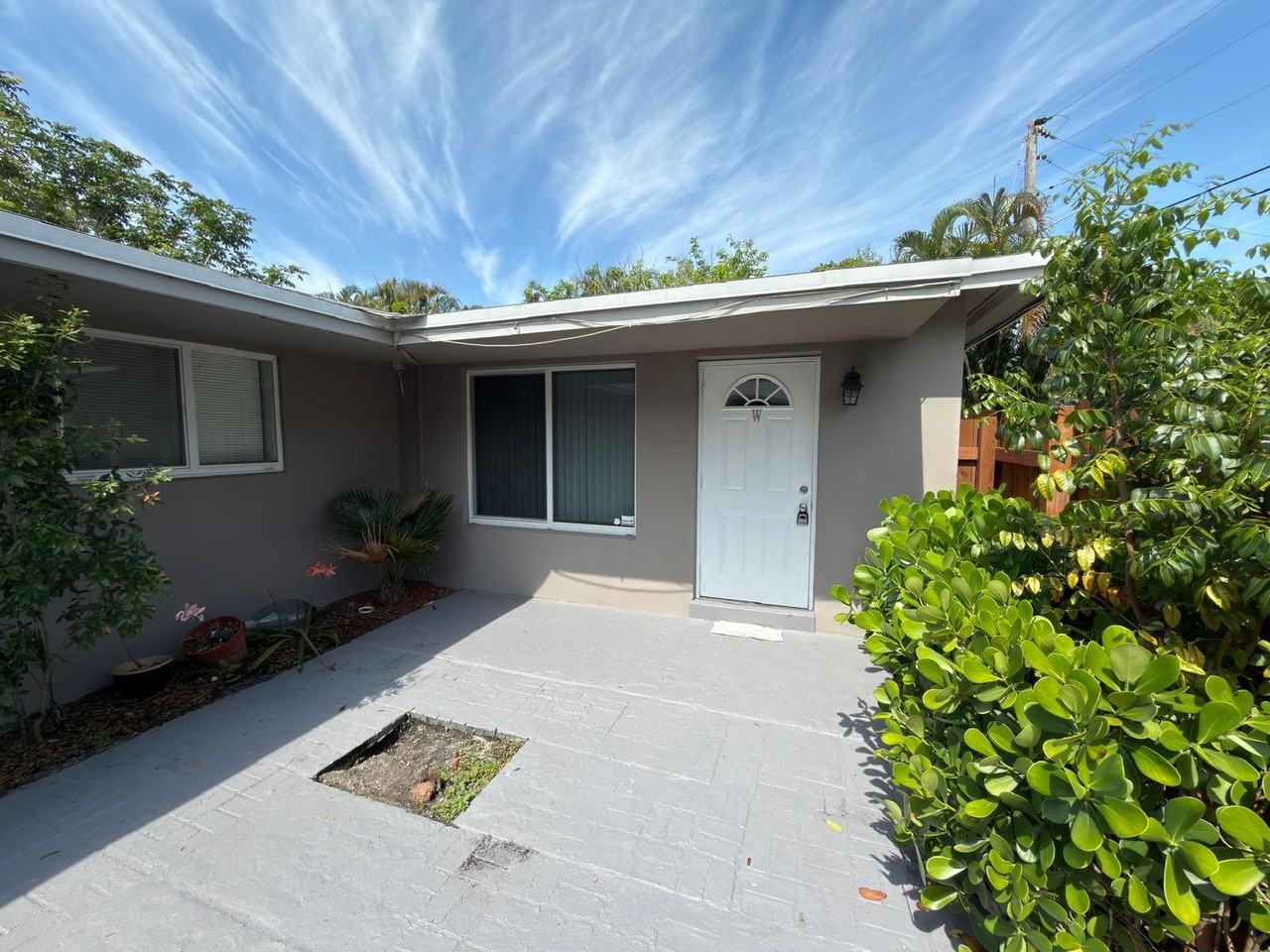 600 Nw 18th St #W - Photo 3 of 24