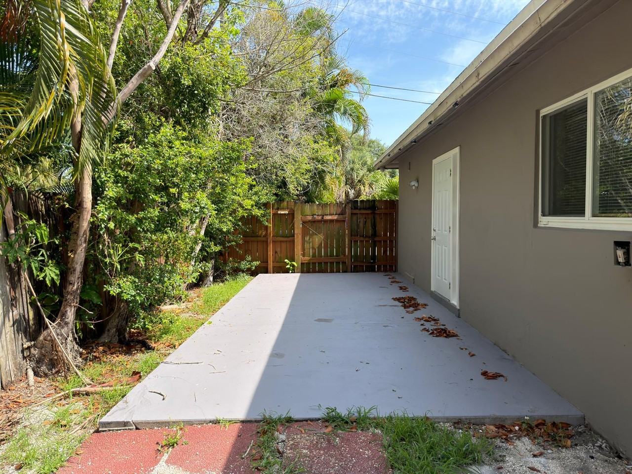 600 Nw 18th St #W - Photo 4 of 24
