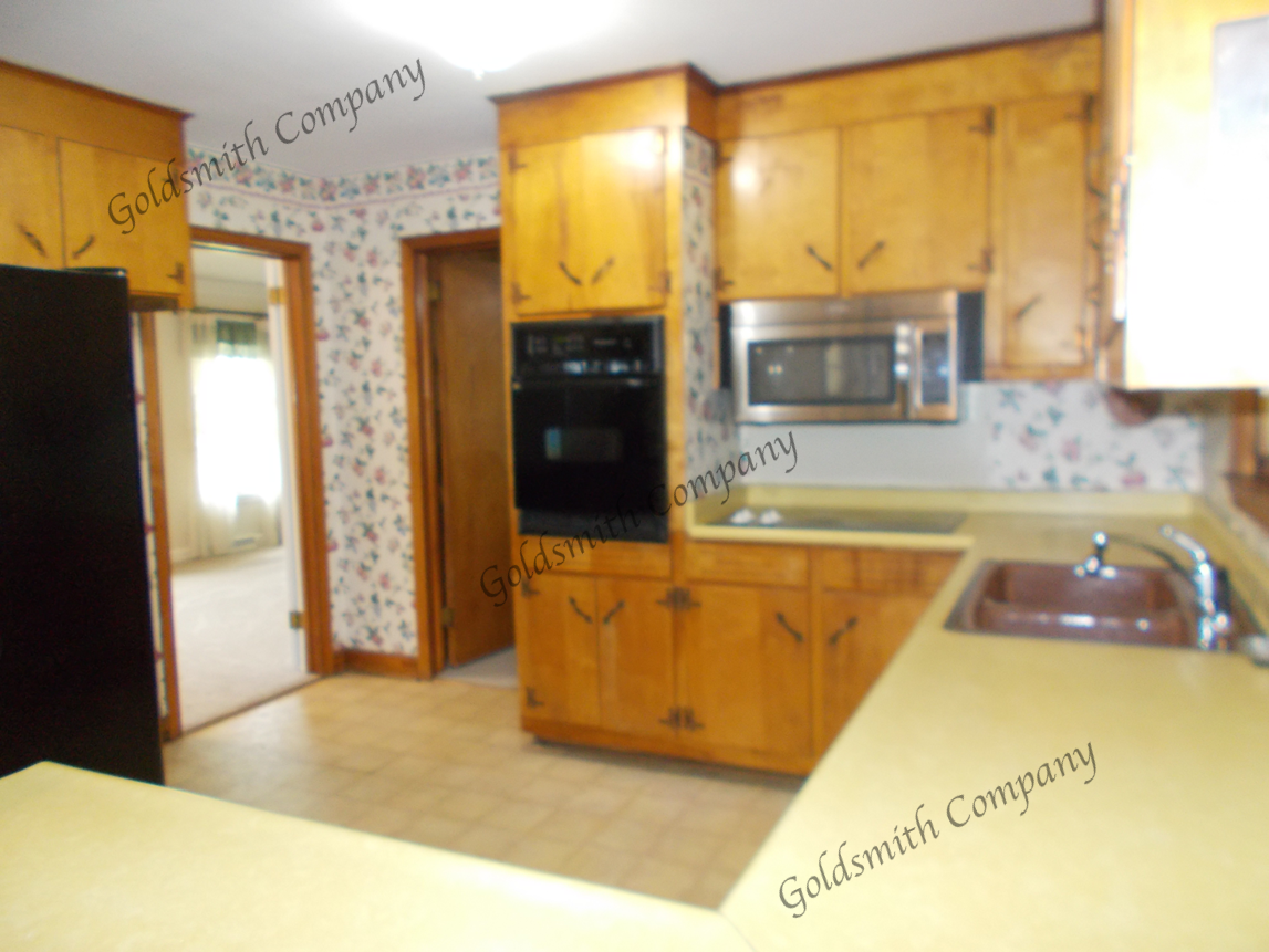 21 Northway Dr - Photo 2 of 11
