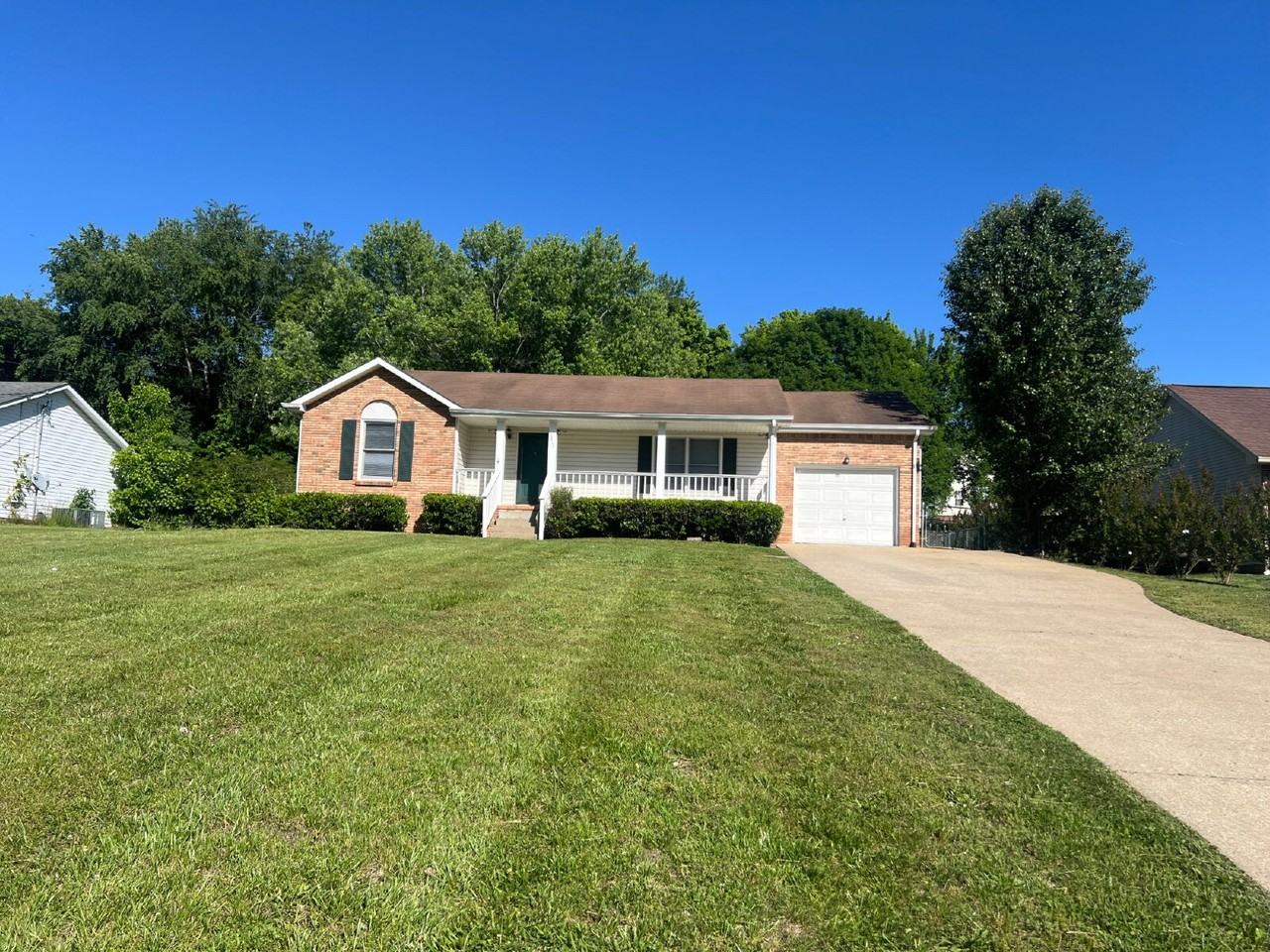 3413 Clearwater Dr - Photo 2 of 23
