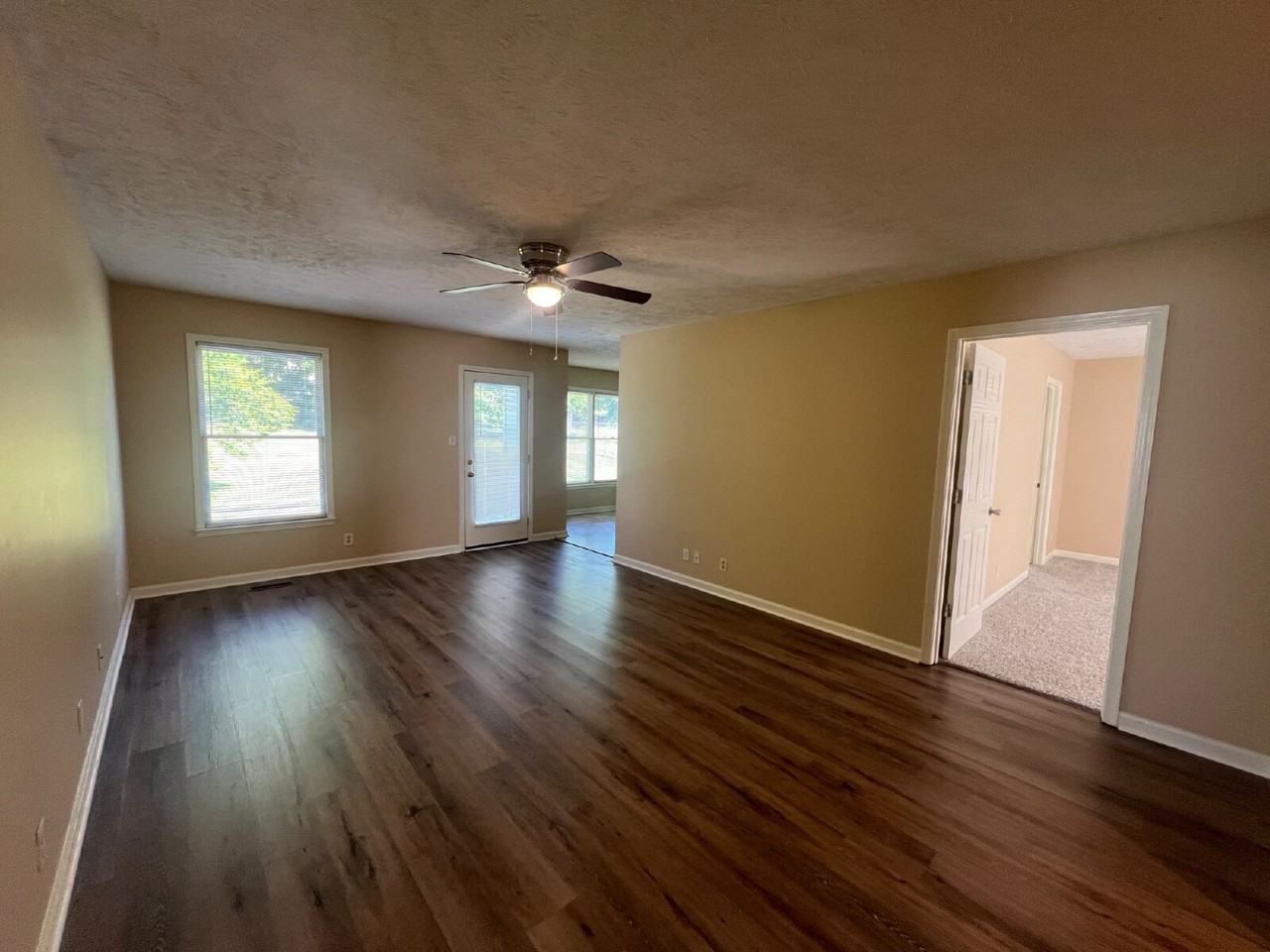 3413 Clearwater Dr - Photo 4 of 23
