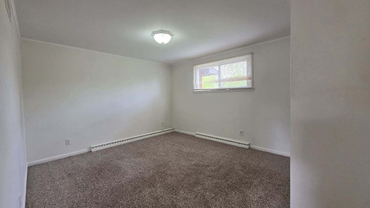 314 Milwaukee St #1 - Photo 6 of 19
