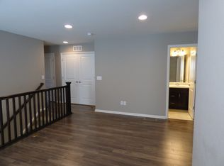 9661 E Iowa Ave - Photo 4 of 18