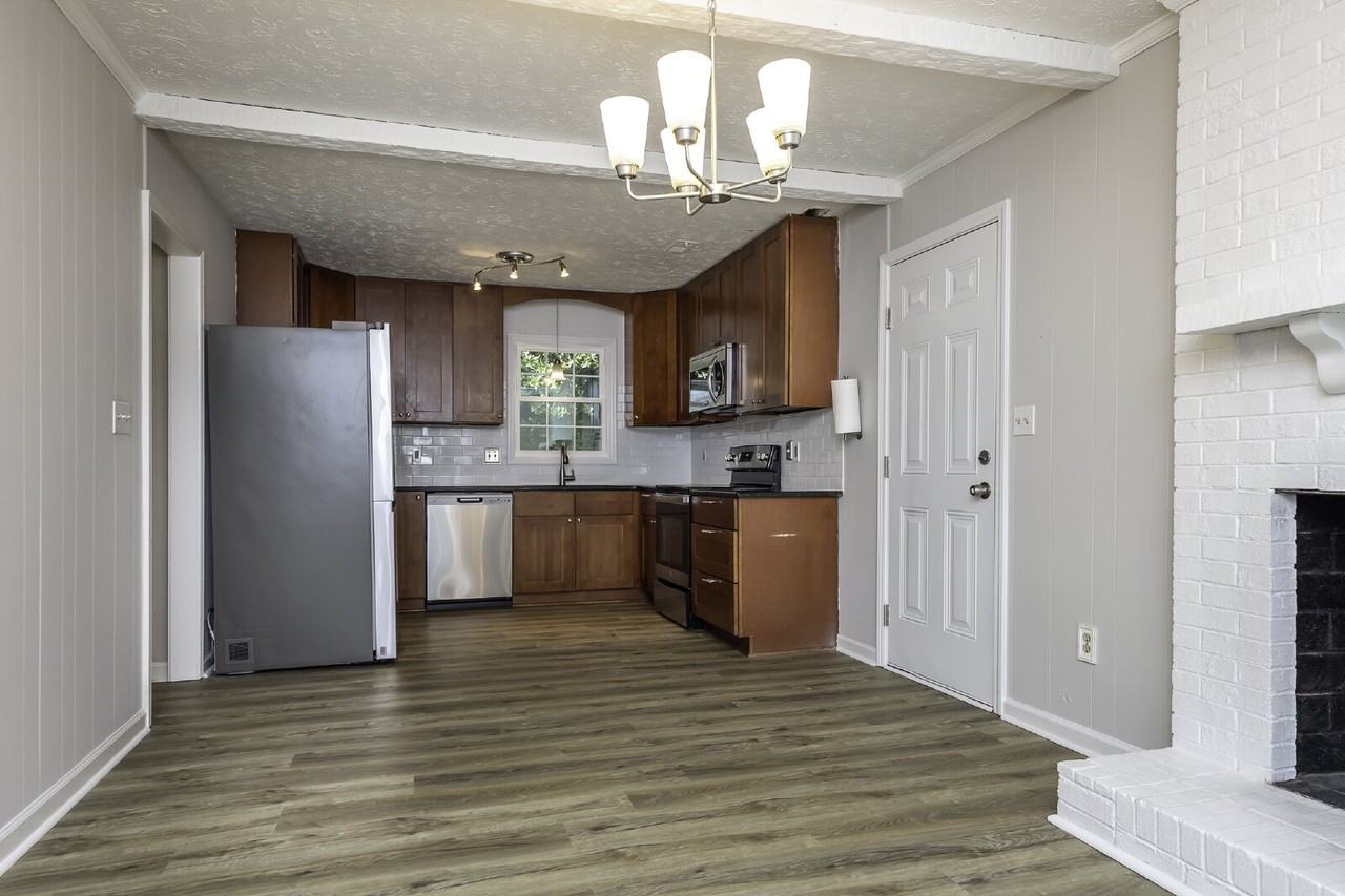 5 Cooperfield Ave - Photo 5 of 27