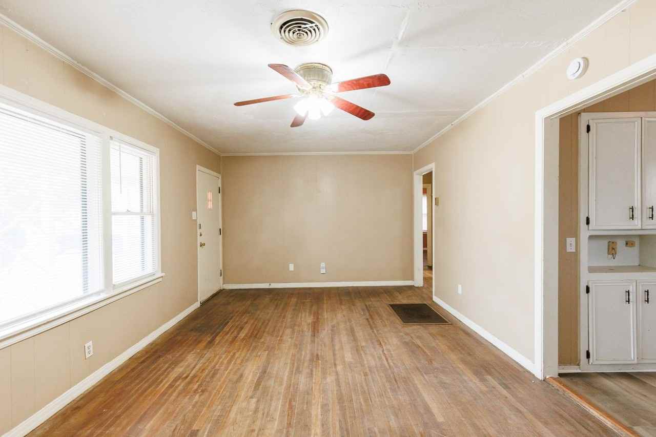 2513 35th St - Photo 6 of 21
