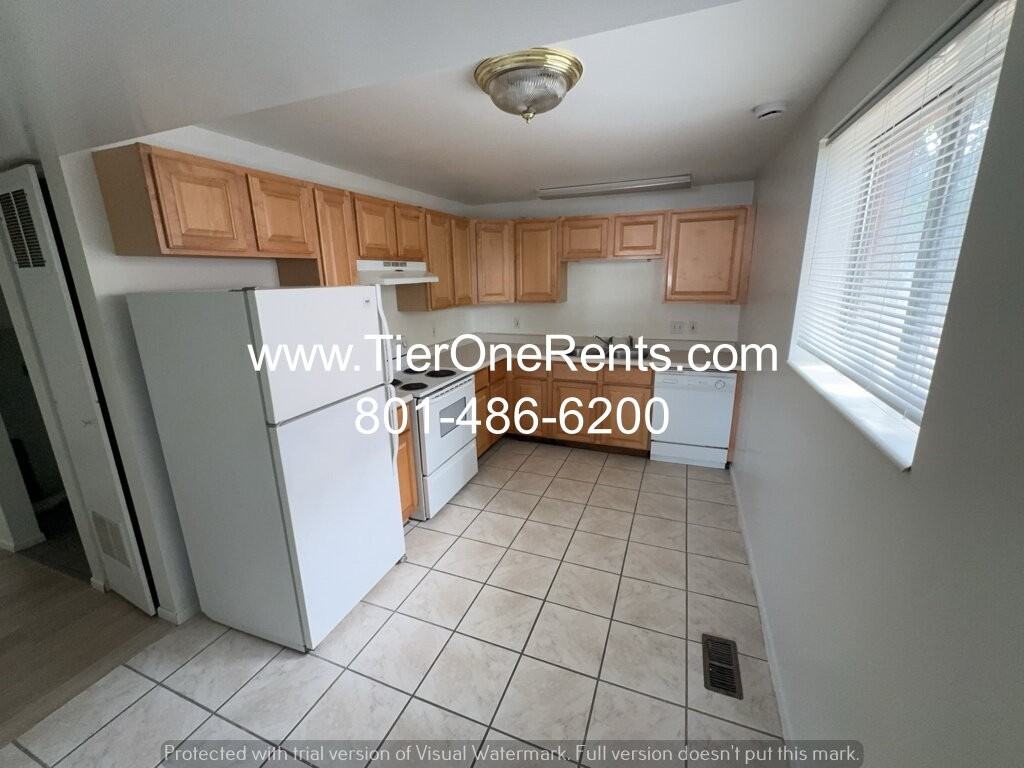 1397 S Mcclelland St #2 - Photo 5 of 20