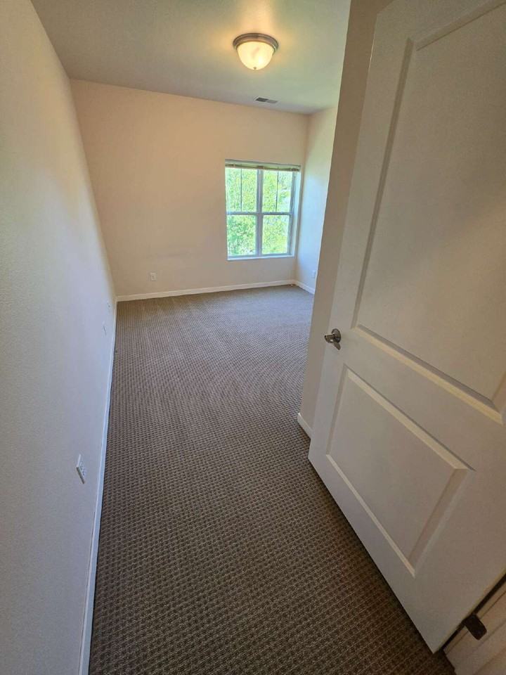 1415 Center Point Rd Ne #209 - Photo 7 of 18