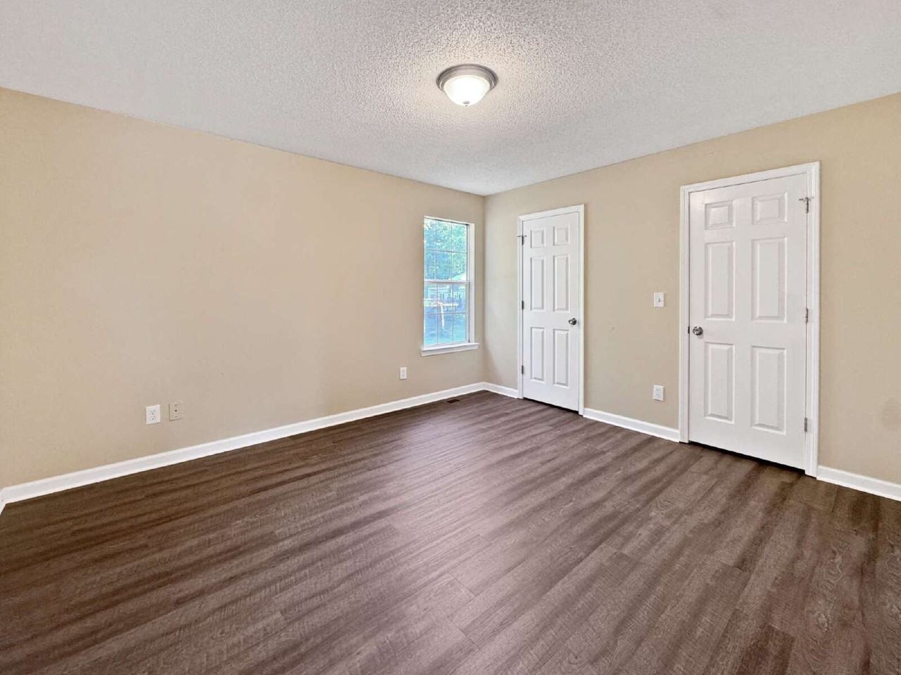 4012 Sutton Rd - Photo 5 of 9