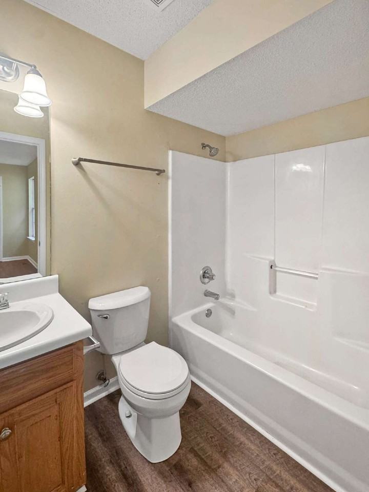 4012 Sutton Rd - Photo 6 of 9
