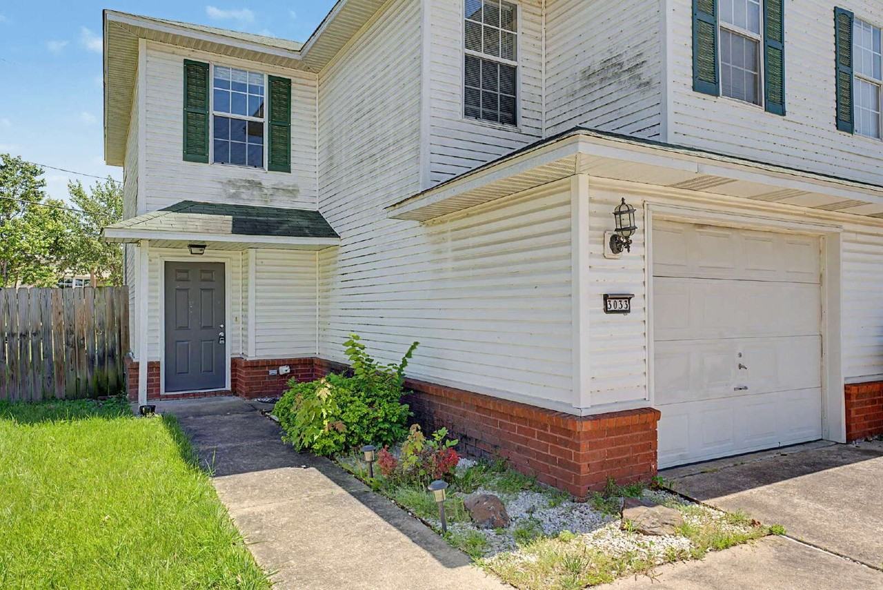 3033 W Mica St - Photo 2 of 22