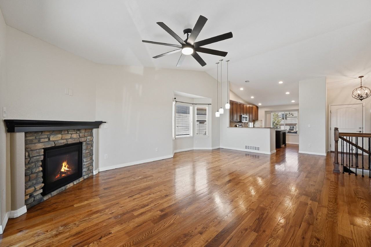 8745 Meadow Tree Trl - Photo 7 of 45