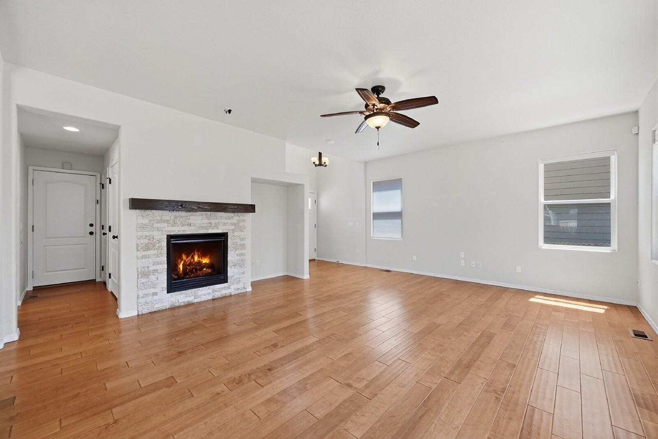 6452 Stella Luna Dr - Photo 6 of 48