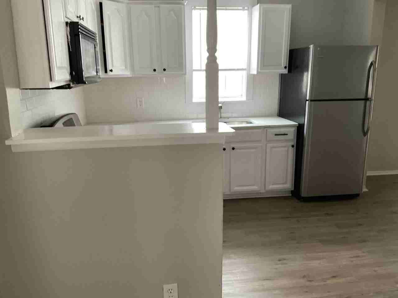 811 Rivas St - Photo 5 of 18
