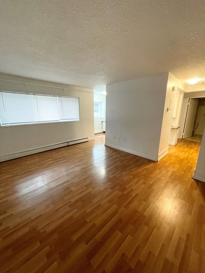 St. Charles Apartments - Photo 5 of 9