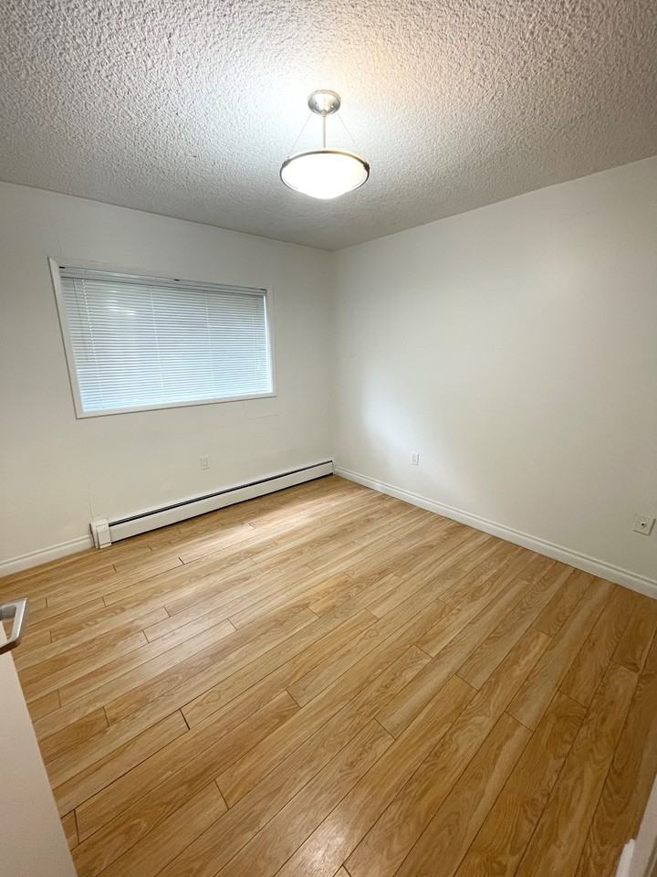 St. Charles Apartments - Photo 6 of 9