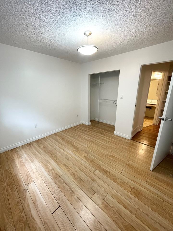 St. Charles Apartments - Photo 7 of 9