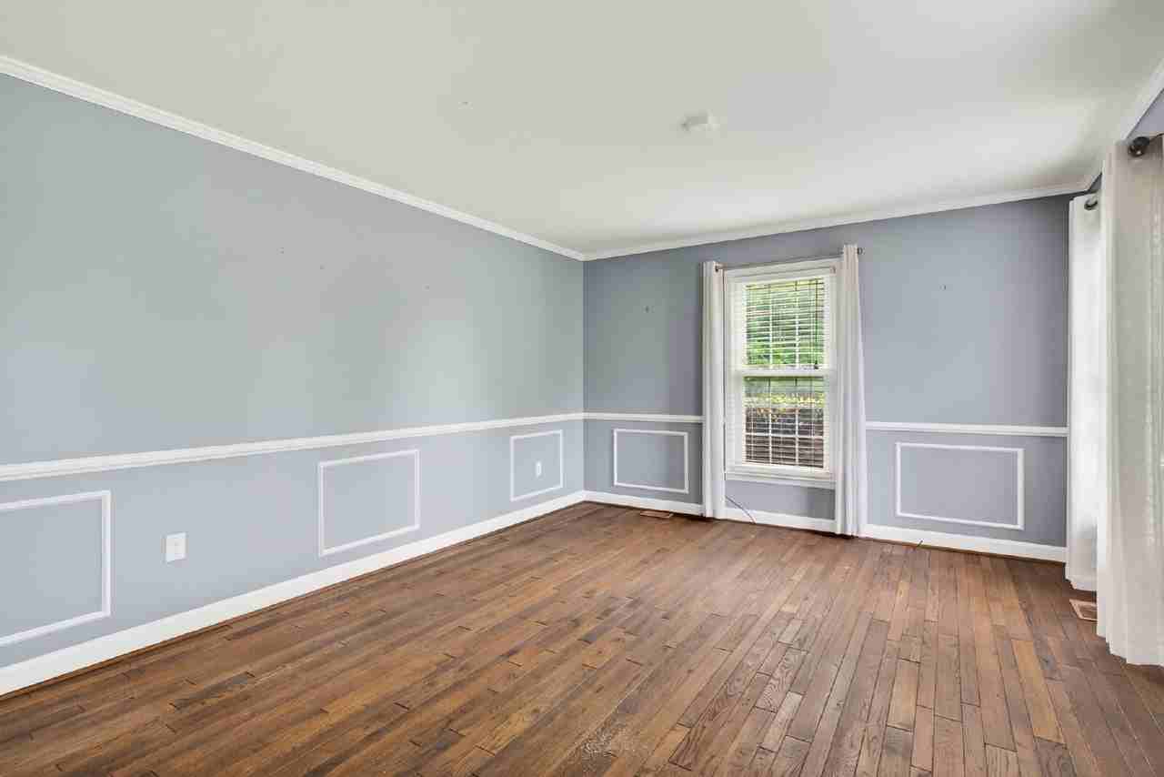 636 N Wilkinson Dr - Photo 5 of 36
