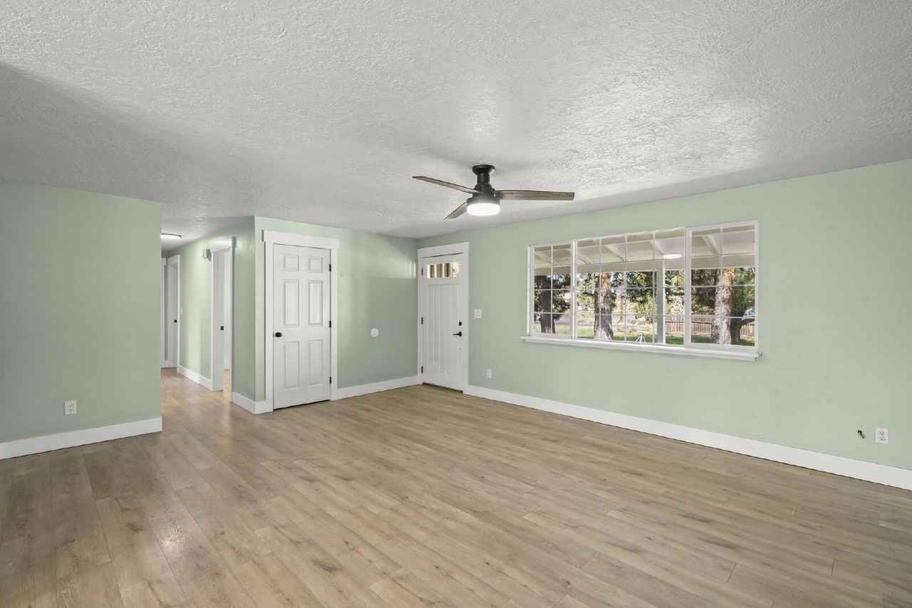 63396 Vogt Rd - Photo 5 of 23