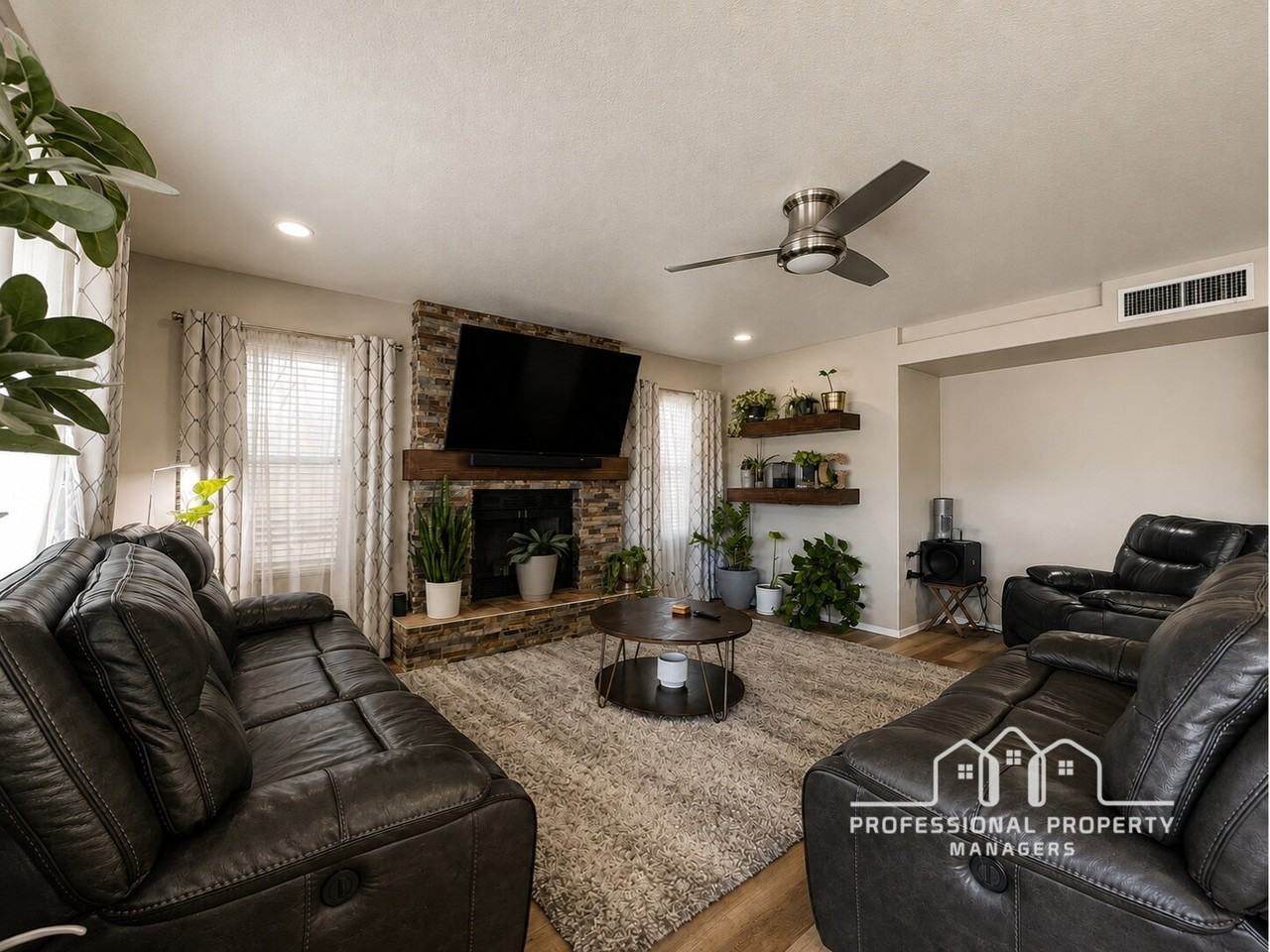 3522 W 12th Ln - Photo 7 of 37