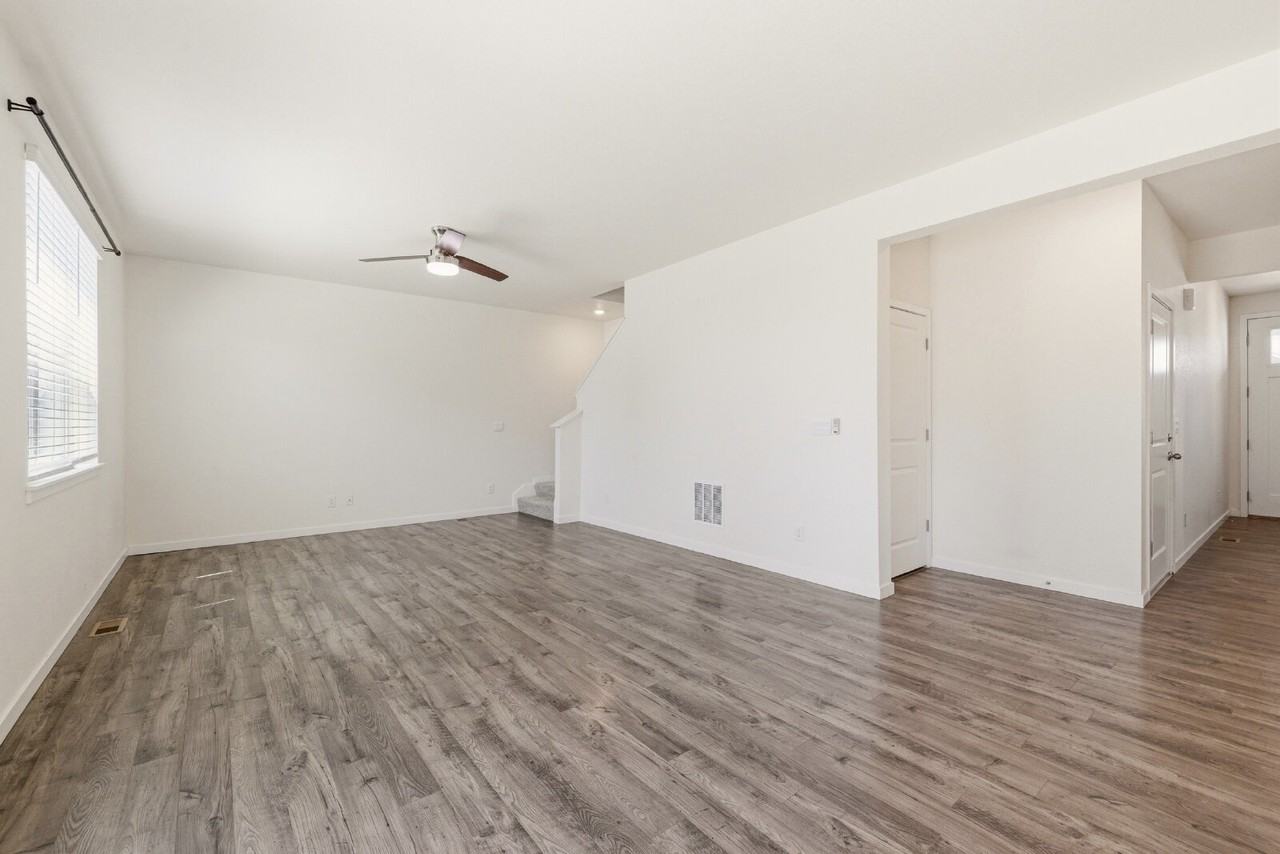 45838 Red Tail Dr - Photo 6 of 33