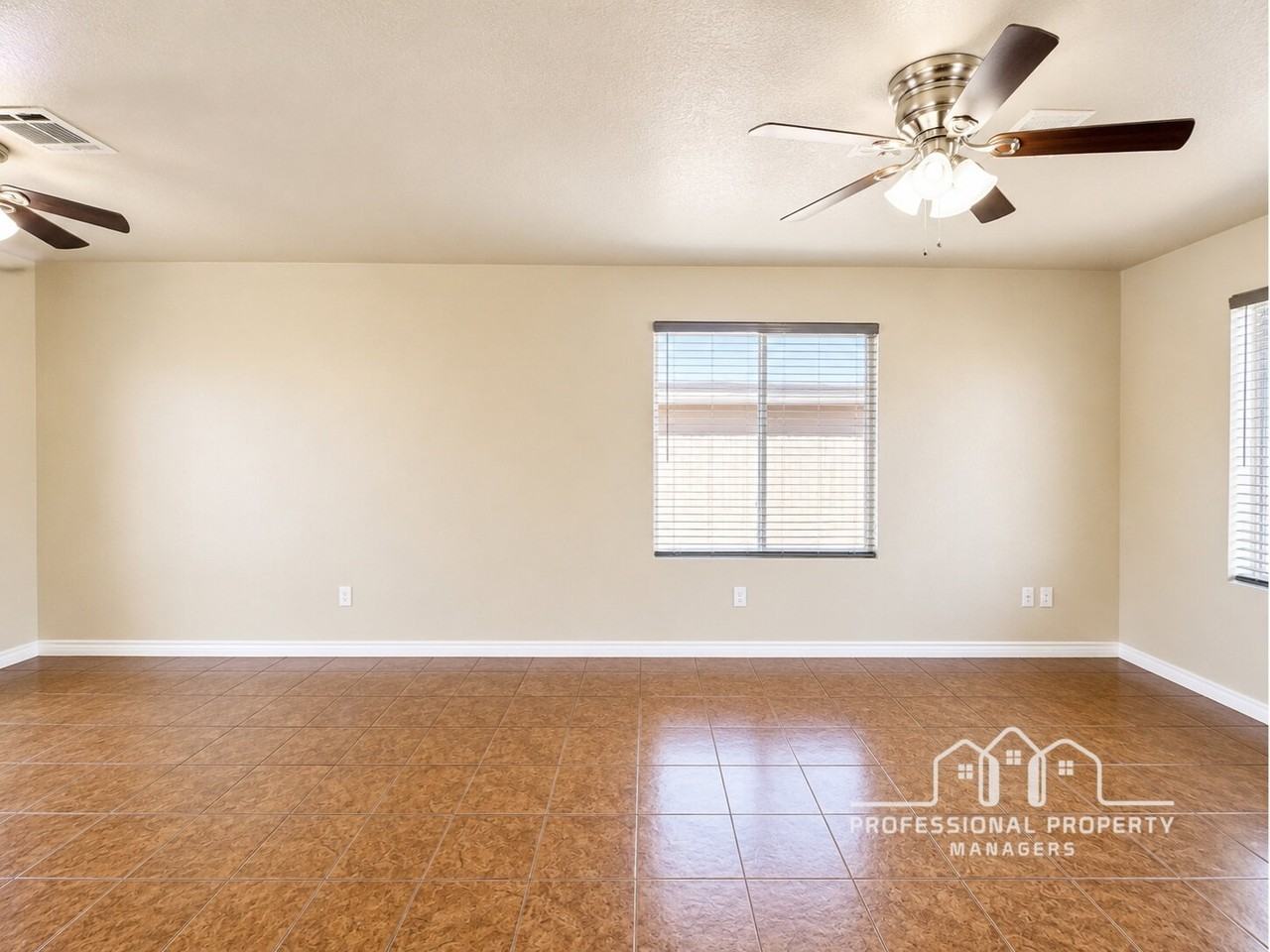 7042 E 36th Pl - Photo 3 of 20