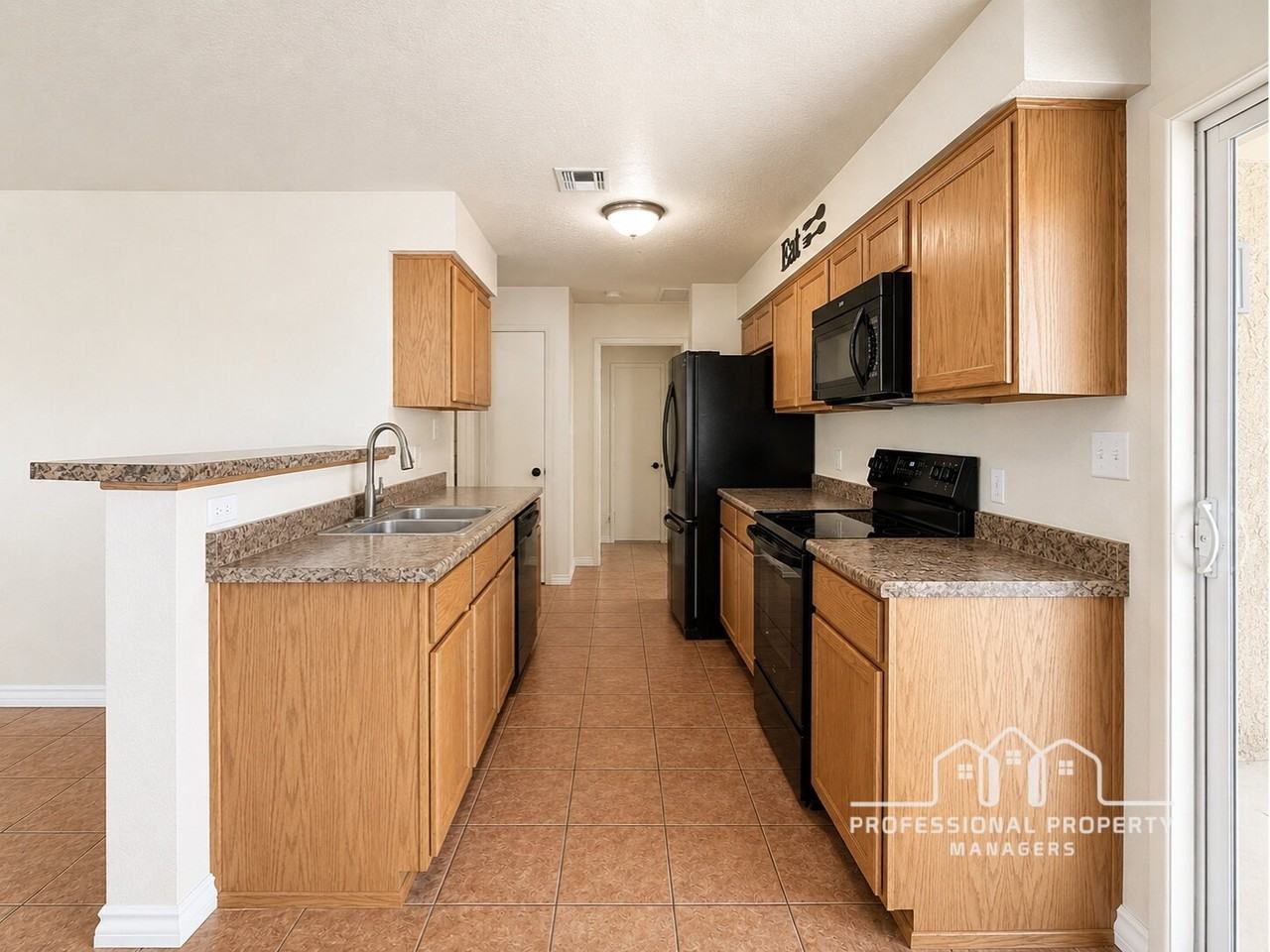 7042 E 36th Pl - Photo 4 of 20
