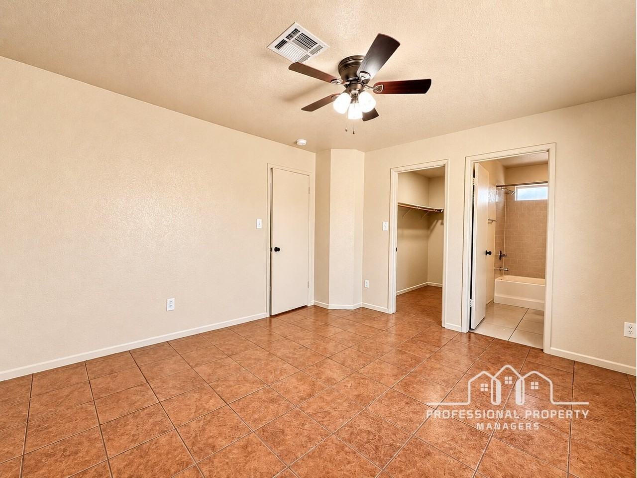 7042 E 36th Pl - Photo 7 of 20