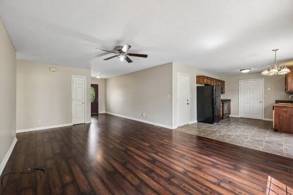254 Senator Dr - Photo 5 of 23