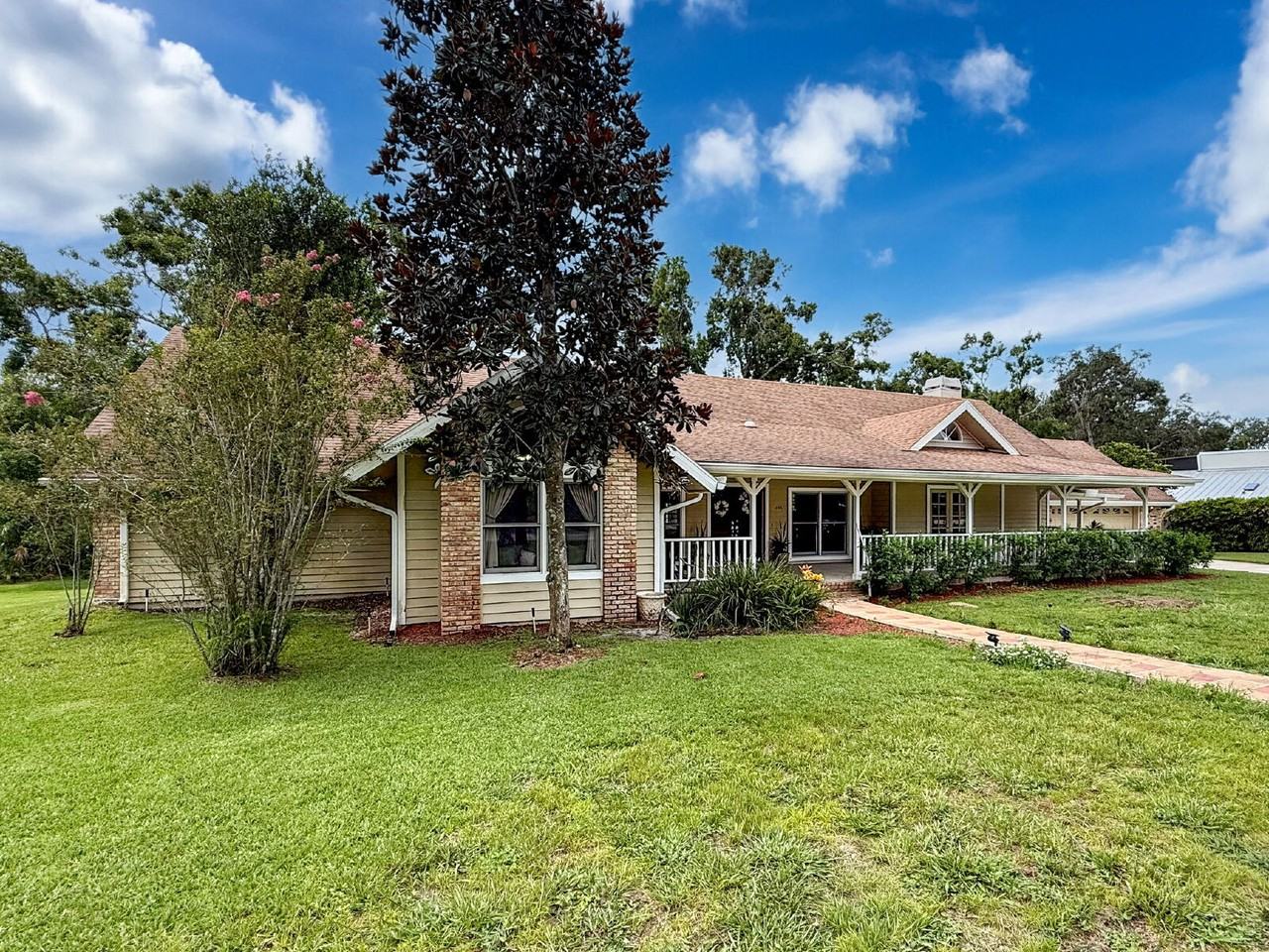 1055 Riverside Ridge Rd - Photo 6 of 50