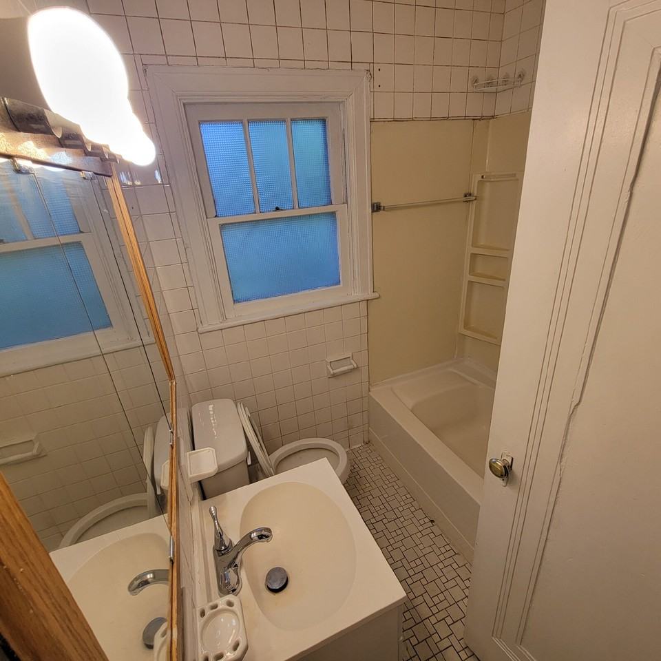 1421 N Berwick Ave - Photo 7 of 7