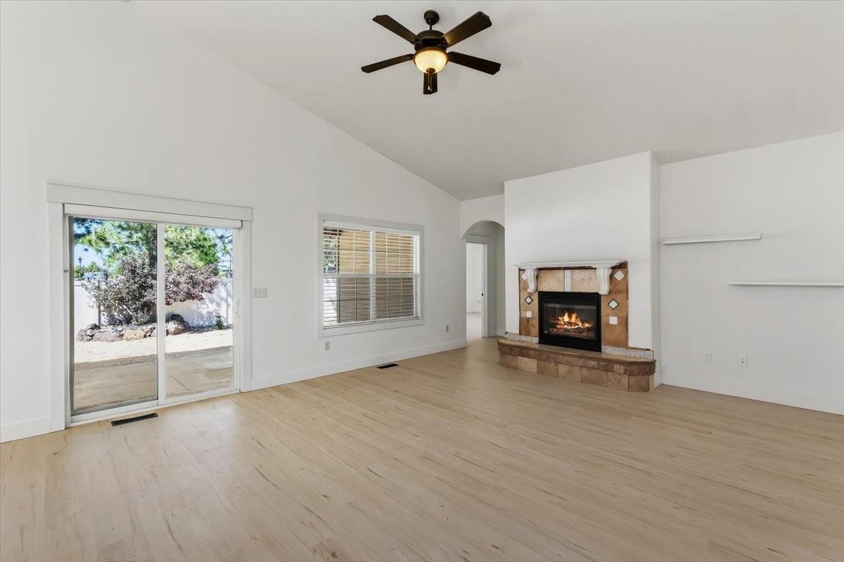 12044 W Carlisle Bay St - Photo 6 of 36