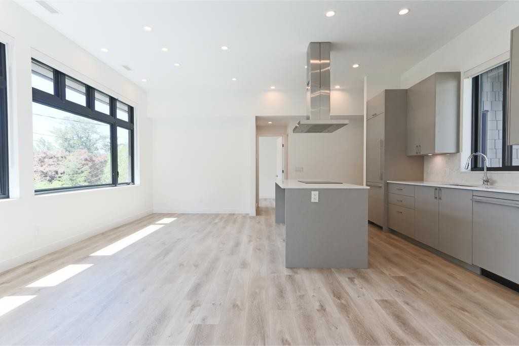 1123 East Keith Rd - Photo 2 of 40