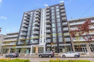 featured image of 2729 Kingsway