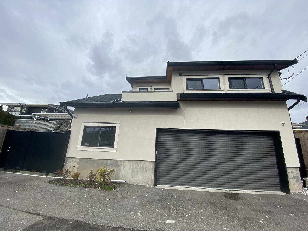 536 60th Ave W - Photo 2 of 20
