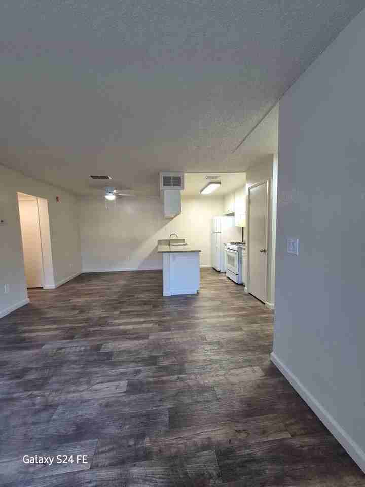 Foxworth Apartments - Photo 5 of 12