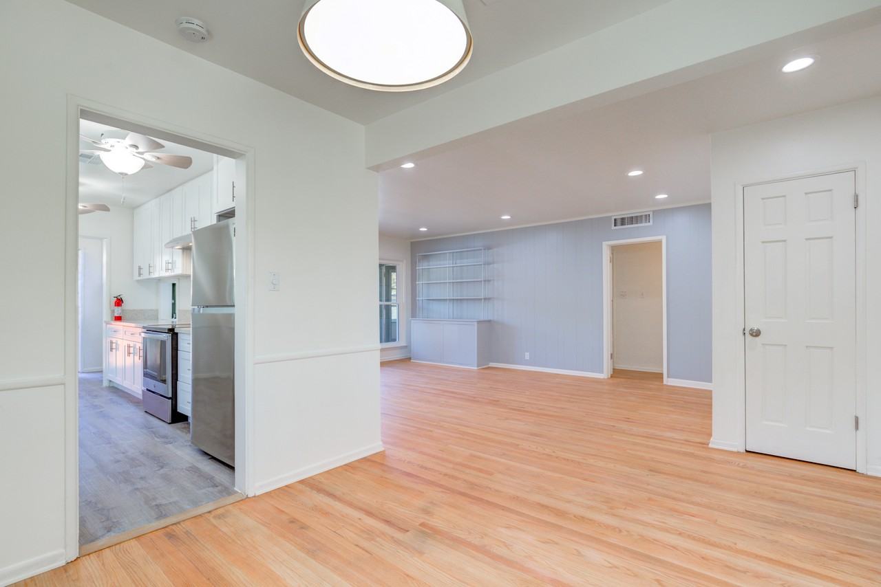 14733 Mccormick St #NA - Photo 4 of 12