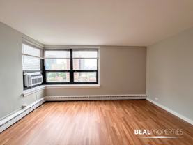 445 W Wellington Ave #09E - Photo 1 of 1
