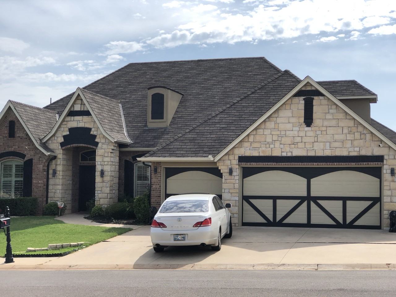 16504 Village Garden Dr #NA - Photo 5 of 8
