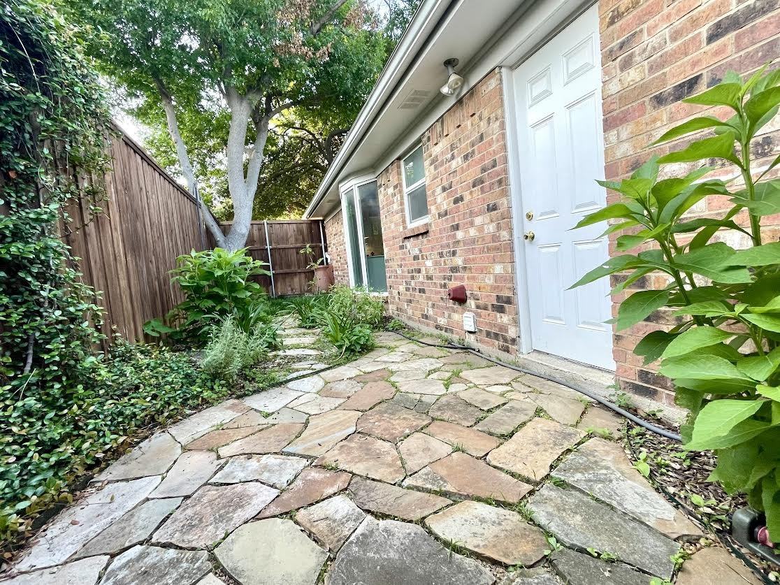 7814 La Manga Dr #NA - Photo 6 of 24