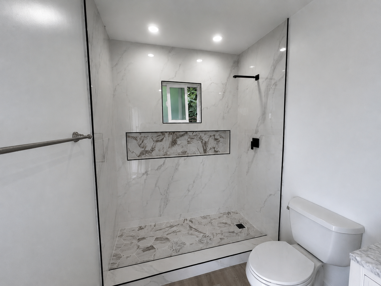 6851 Thelma Ave #B - Photo 4 of 7