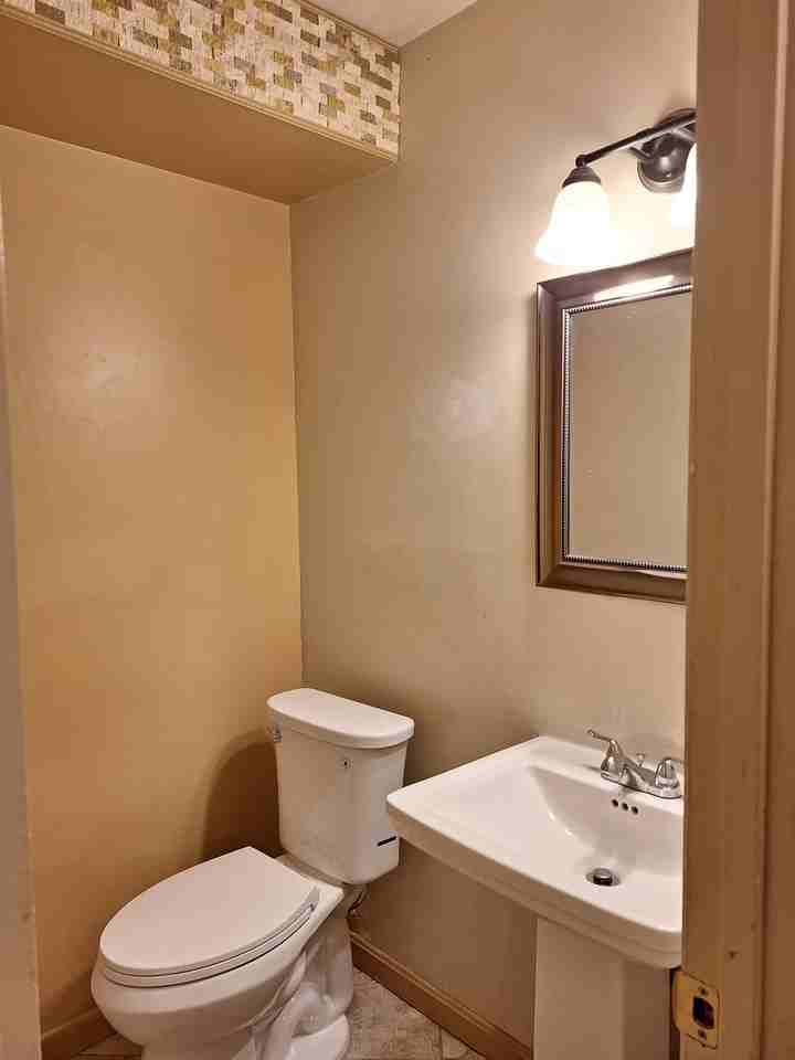 7705 Swan Ter #1 - Photo 6 of 22