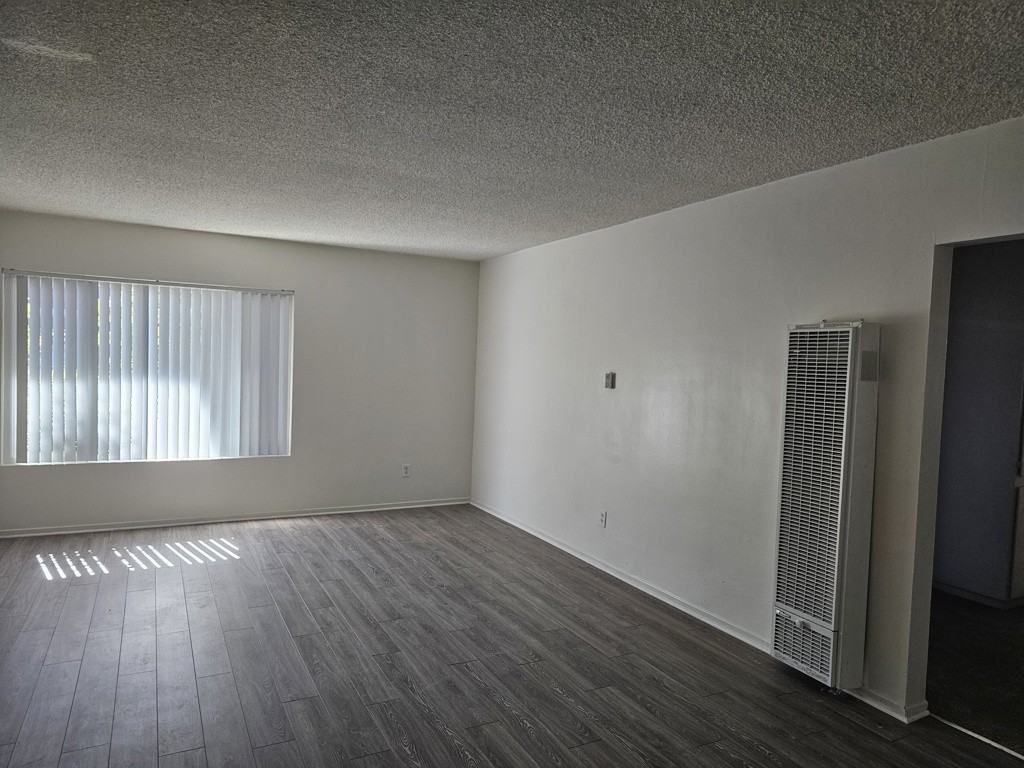 2232 E Lenita Ln - Photo 2 of 7