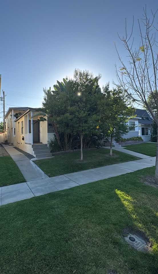 307 N Hollywood Way #B