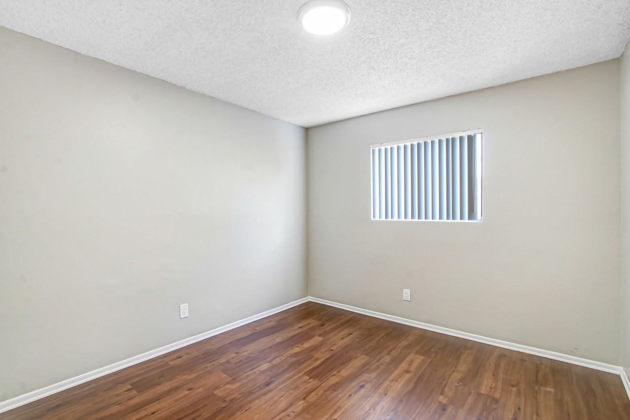 2 bedroom 1 bath units - Photo 2 of 17