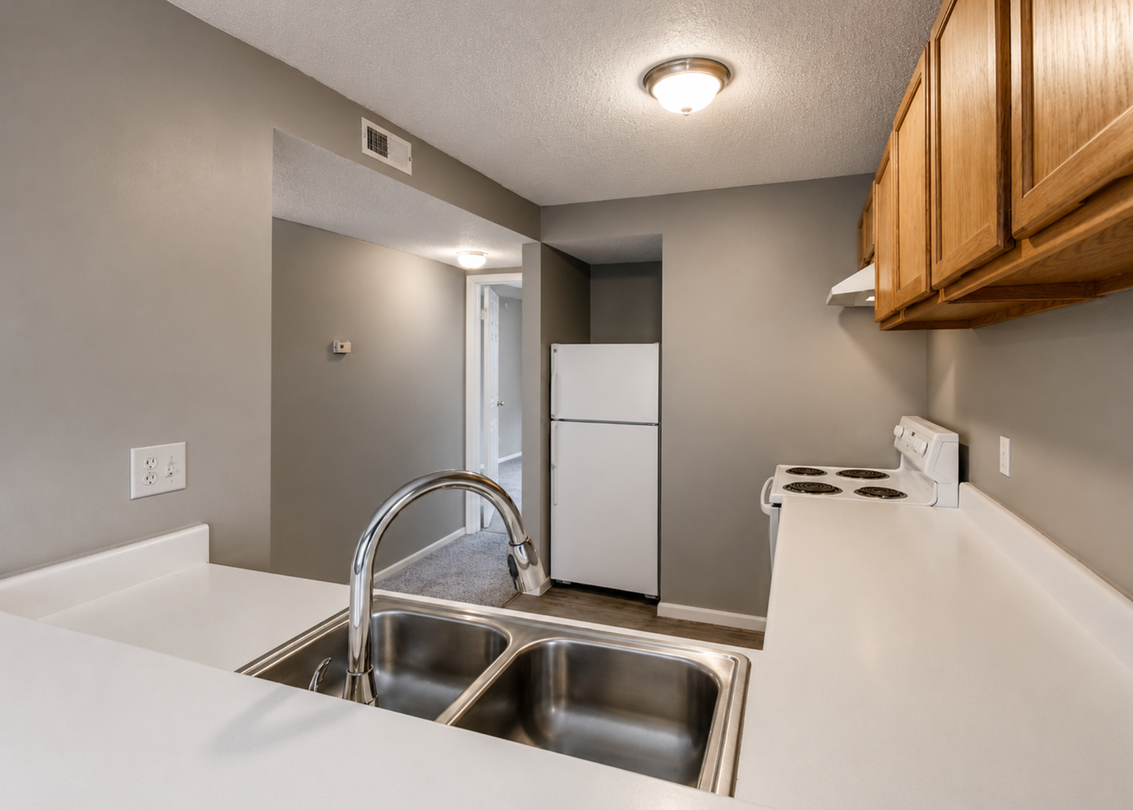 Roanoke Court Apartments - Photo 6 of 21