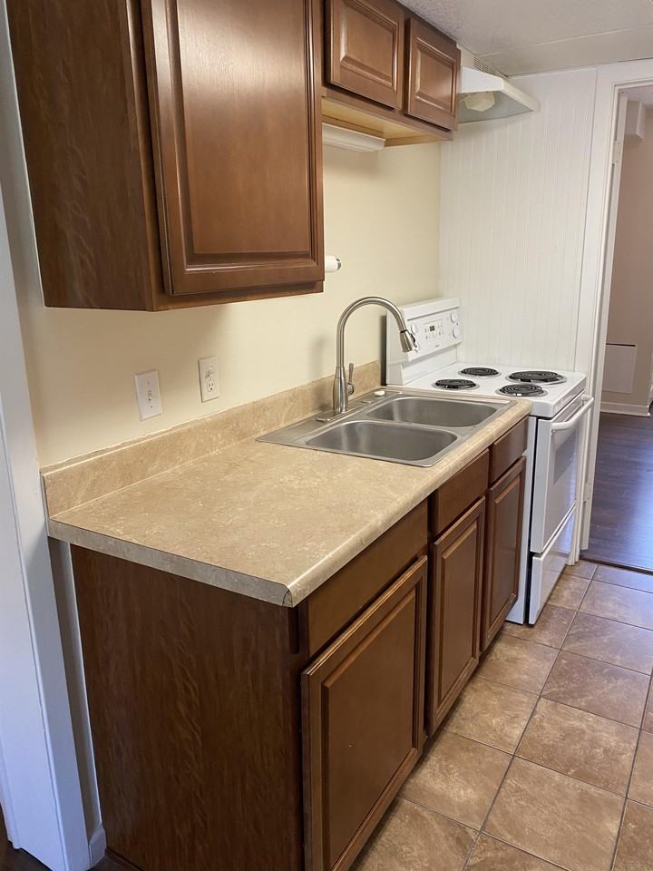 526 Rhodwin Avenue - Photo 4 of 12