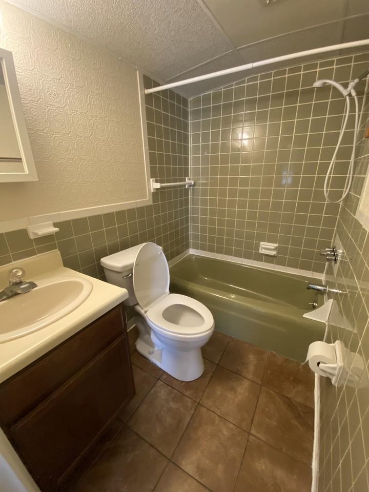 526 Rhodwin Avenue - Photo 7 of 12