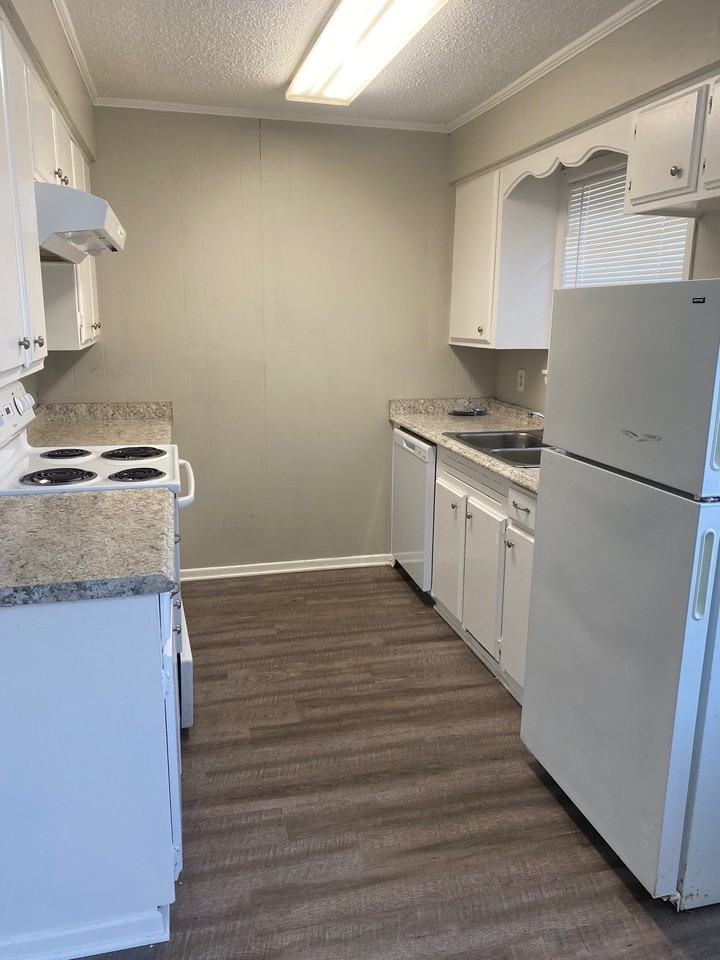 Brown Properties - Photo 3 of 12