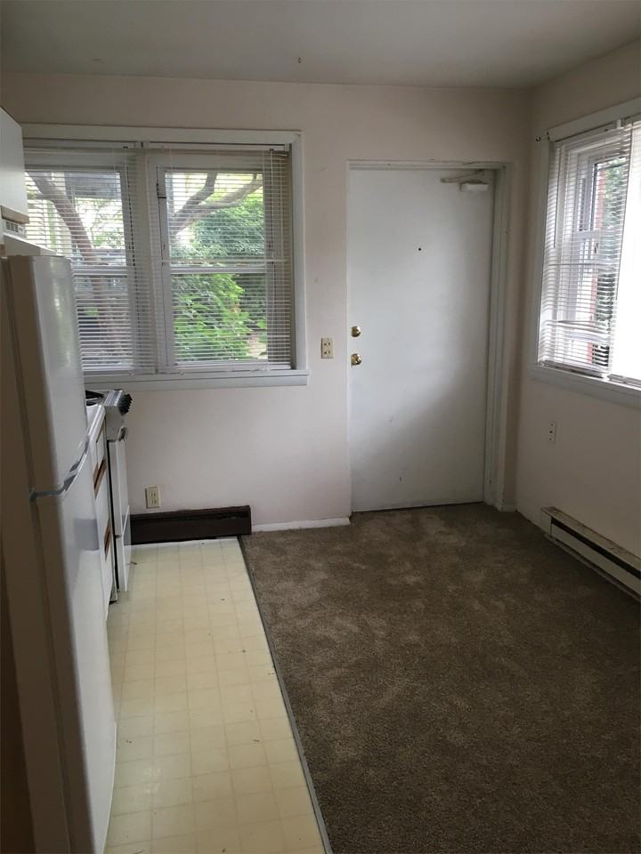 306 W. Hill St. - Photo 5 of 10