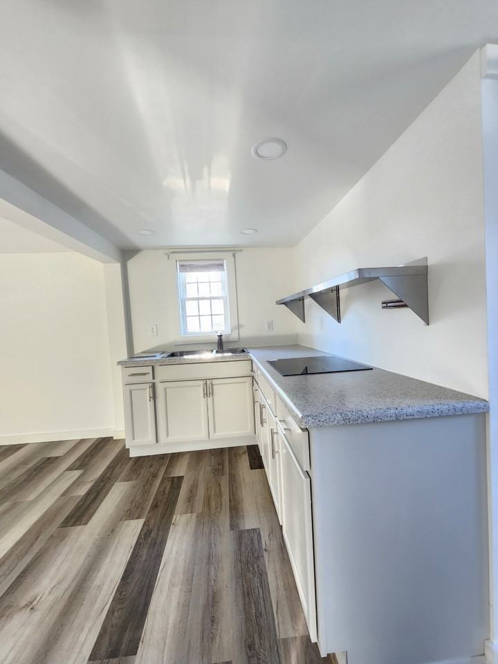 17 Bruce Street - Photo 2 of 14